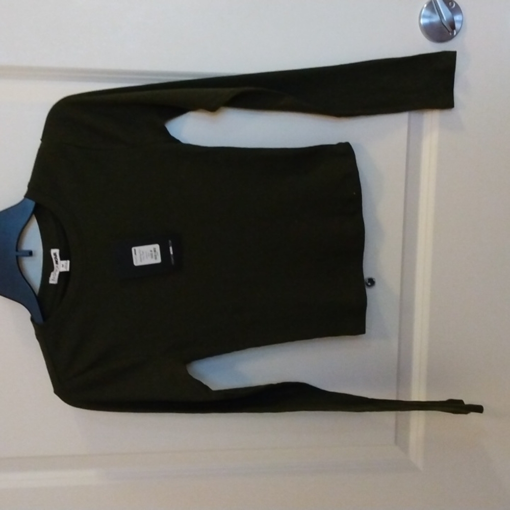 Fashion Nova Green Olive Medium ribbed long sleeved crop.  NWT